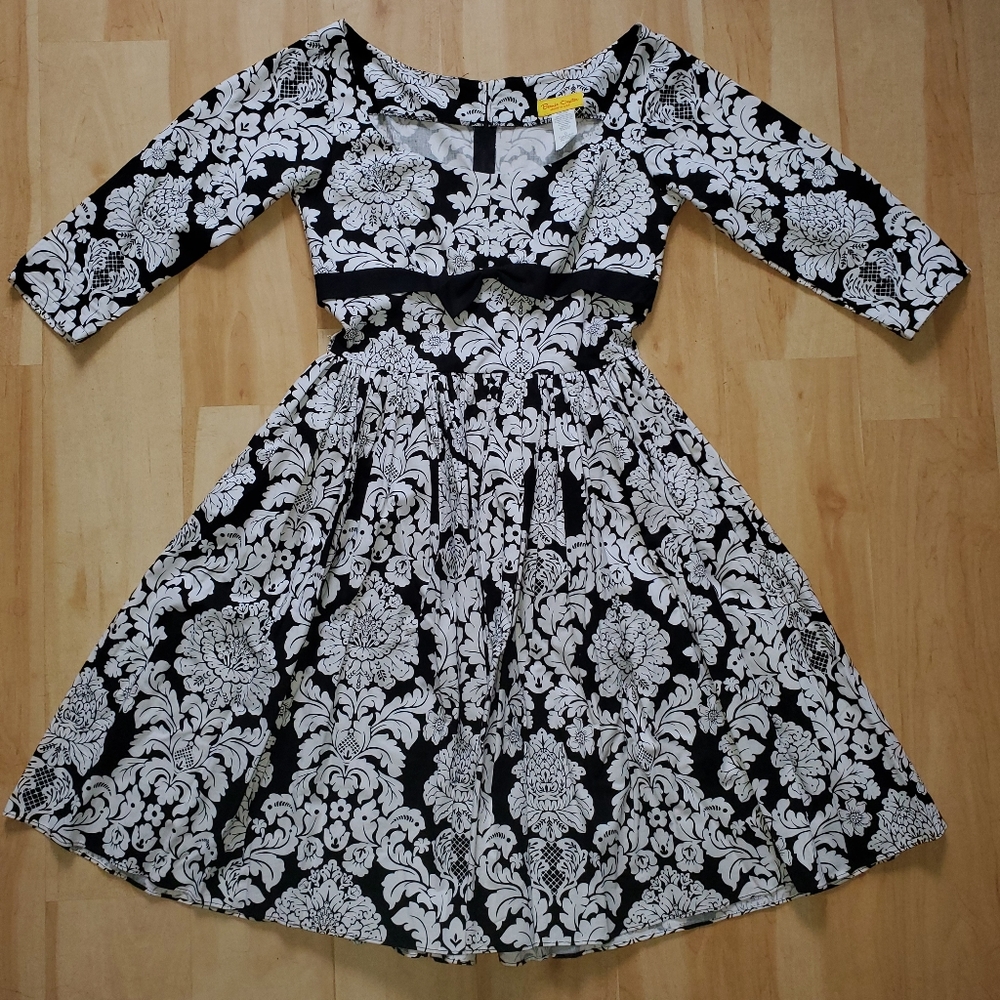 Bernie Dexter 3/4 length sleeve dress